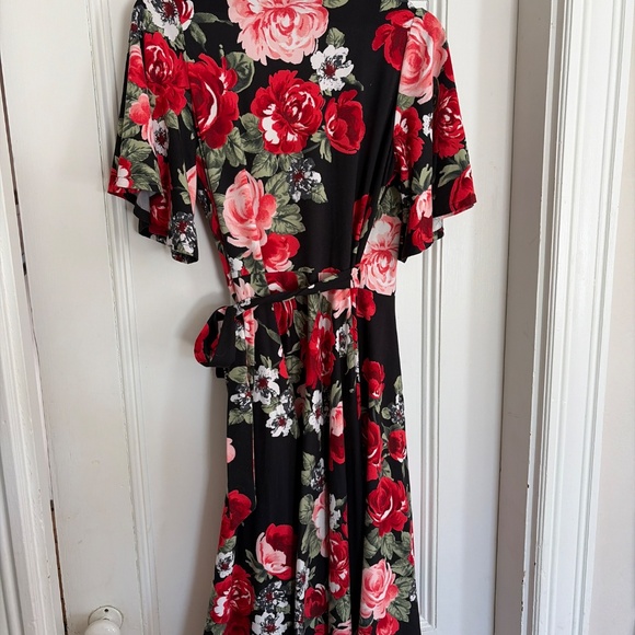 Wax Poetic Red Rose Wrap Dress - Picture 3 of 5